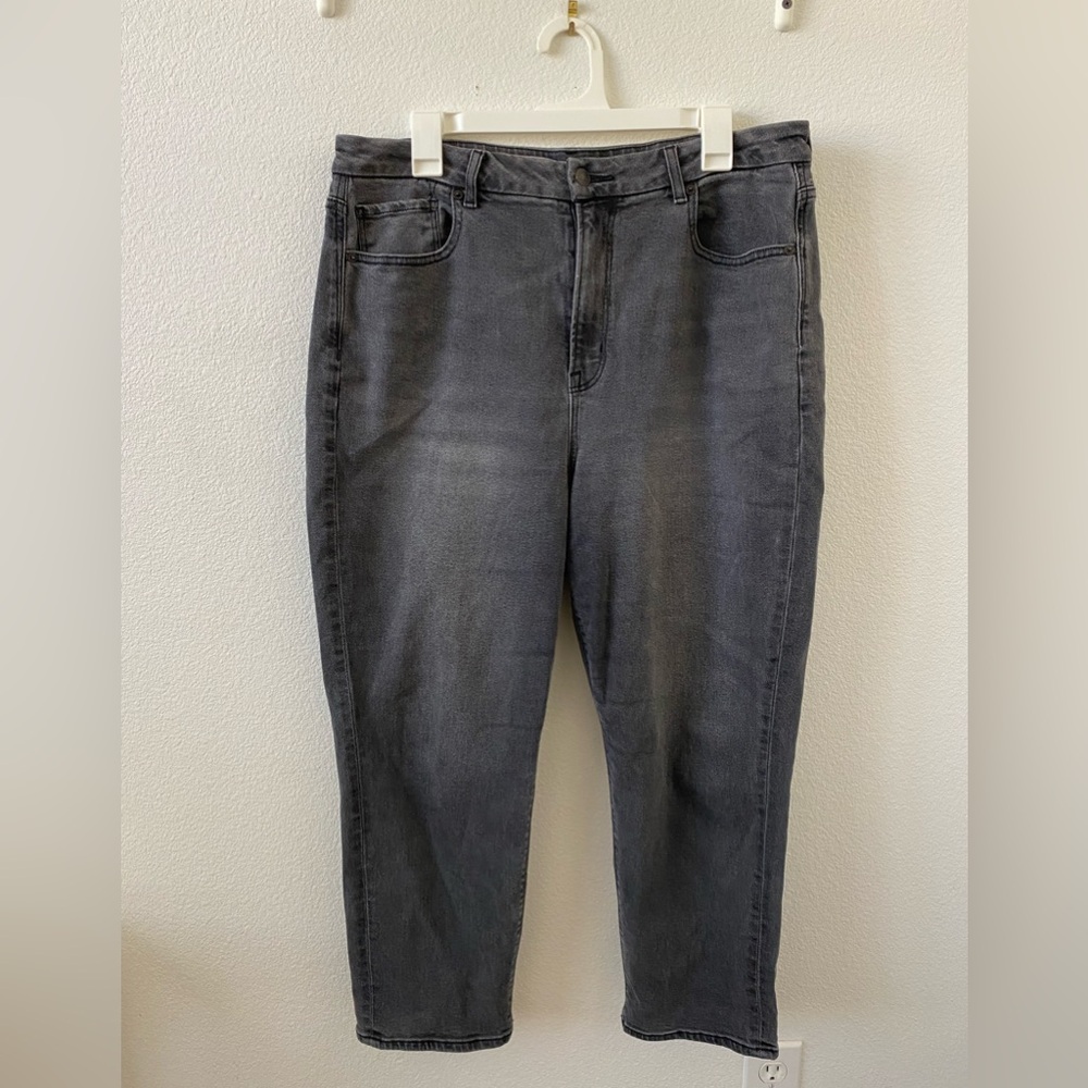 American Eagle Stretches Jeans Size 14 Extra Short